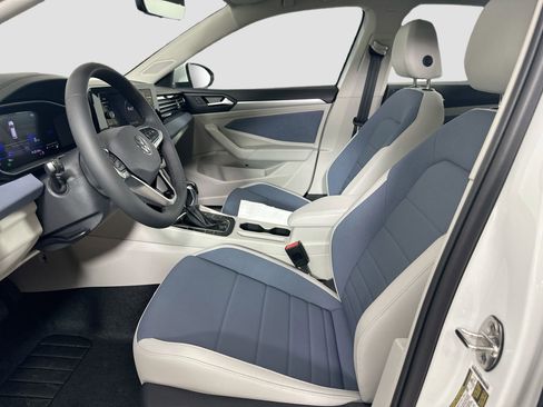 New 2026 Volkswagen Jetta SE image 21