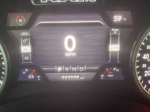 Used 2023 RAM 1500 Laramie AWD/4WD image 26