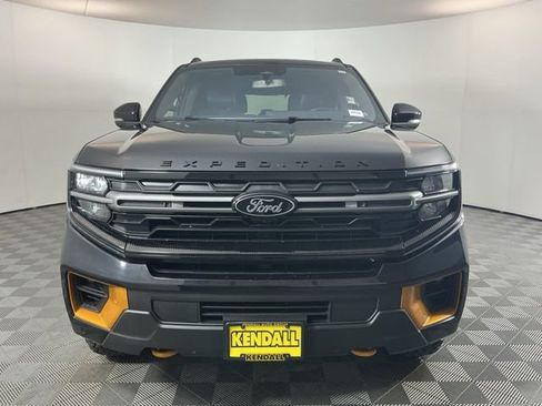 Used 2025 Ford Expedition Tremor AWD/4WD image 2