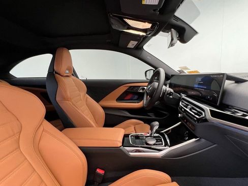 Used 2024 BMW M2 w/ Lighting Package image 6