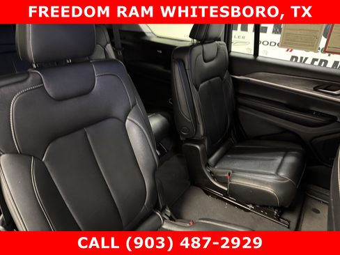Used 2024 Jeep Grand Cherokee L Limited RWD image 13