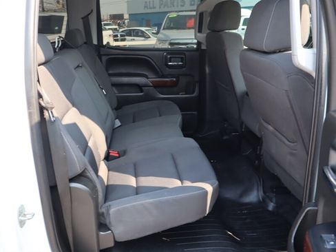 Used 2018 GMC Sierra 1500 SLE w/ Suspension Package, Off-Road AWD/4WD image 10