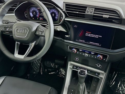 New 2025 Audi Q3 2.0T Premium image 6