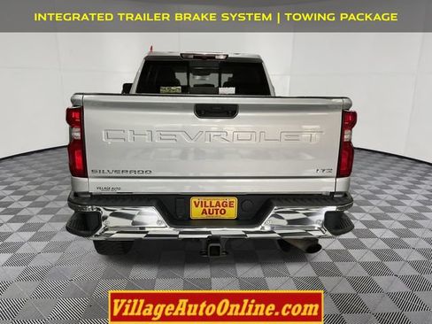 Used 2021 Chevrolet Silverado 2500 LTZ w/ LTZ Plus Package AWD/4WD image 3