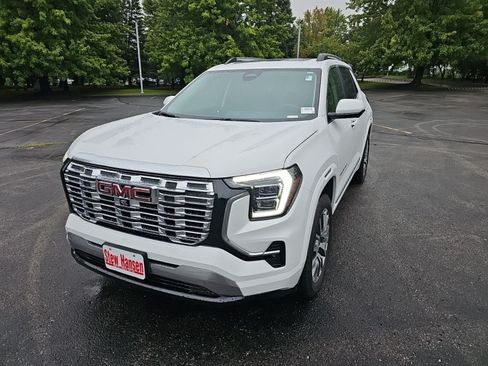 Used 2026 GMC Terrain Denali AWD/4WD image 2