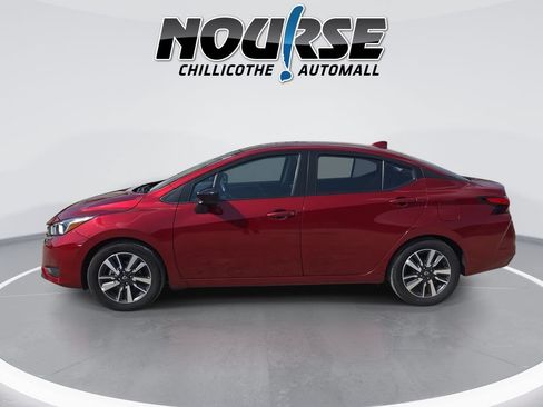 Used 2024 Nissan Versa SV FWD image 5