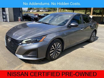 Used 2024 Nissan Altima 2.5 SV
