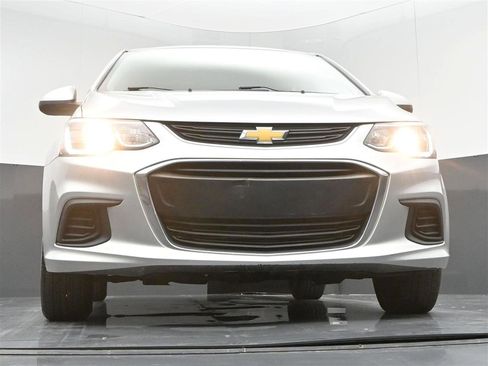 Used 2020 Chevrolet Sonic LT FWD image 30