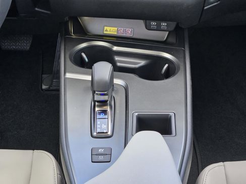 New 2026 Lexus UX 300h FWD image 10