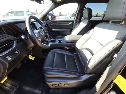 Used 2024 GMC Acadia Elevation w/ Luxury Package FWD image 6
