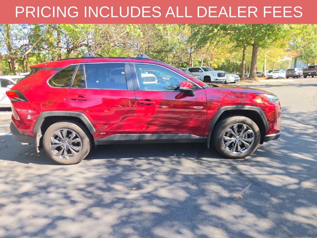 Used 2025 Toyota RAV4 XLE Premium w/ Weather Package AWD/4WD image 16