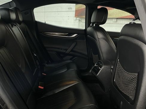 Used 2015 Maserati Ghibli image 20