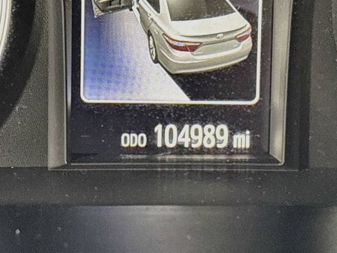 Used 2015 Toyota Camry XLE w/ Moonroof Package FWD image 14