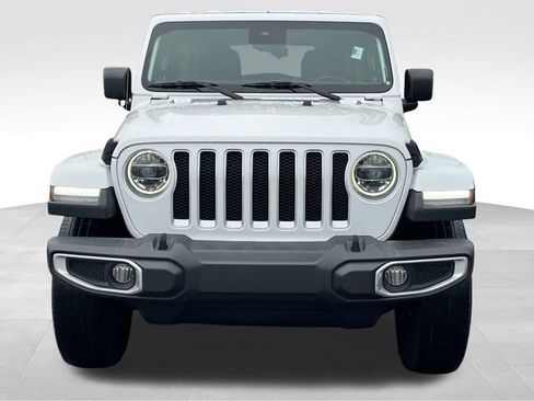 Used 2019 Jeep Wrangler Unlimited Sahara image 2