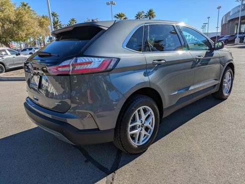 Used 2024 Ford Edge SEL w/ Convenience Package image 6