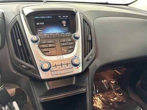 Used 2017 Chevrolet Equinox Premier w/ Enhanced Convenience Package FWD image 21
