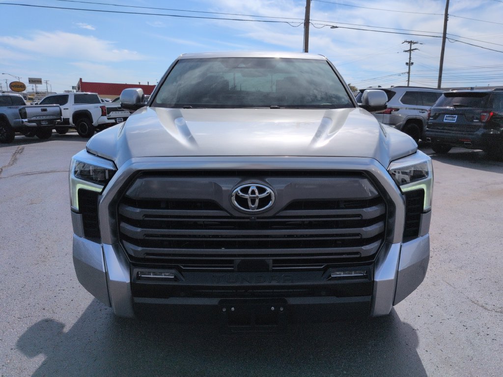 Used 2024 Toyota Tundra Limited AWD/4WD image 8