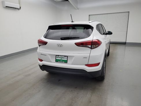 Used 2017 Hyundai Tucson SE w/ SE Popular Package 02 AWD/4WD image 7