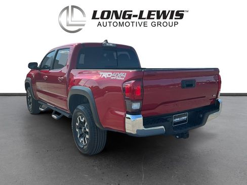 Used 2019 Toyota Tacoma TRD Off-Road AWD/4WD image 4