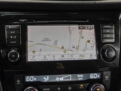 Used 2020 Nissan Rogue SL image 20