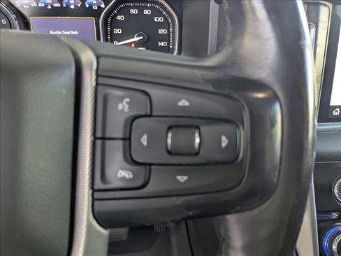 Used 2021 GMC Yukon XL Denali w/ Denali Premium Package image 18