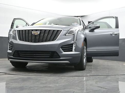 Used 2021 Cadillac XT5 Premium Luxury w/ LPO, Floor Liner Package AWD/4WD image 71
