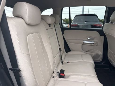 Certified 2021 Mercedes-Benz GLB 250 w/ Premium Package image 26