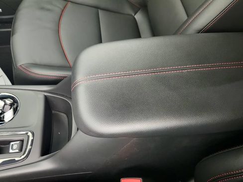 Certified 2023 Chevrolet Equinox RS w/ RS Leather Package FWD image 18