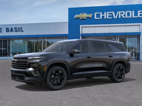 New 2027 Chevrolet Traverse LT w/ Midnight/Sport Edition AWD/4WD image 2