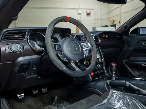 Used 2017 Ford Mustang Shelby GT350R w/ GT350R Equipment Group 920A image 29