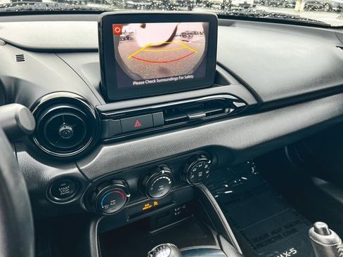 Used 2020 MAZDA MX-5 Miata Sport image 21