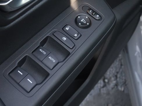 Used 2023 Honda CR-V EX image 27