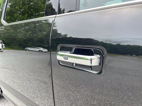 Used 2019 Ford F150 Platinum w/ Equipment Group 701A Luxury AWD/4WD image 9