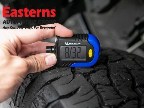 Used 2025 Toyota Tacoma TRD Off-Road AWD/4WD image 24