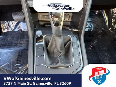 Used 2024 Volkswagen Tiguan Wolfsburg Edition image 31