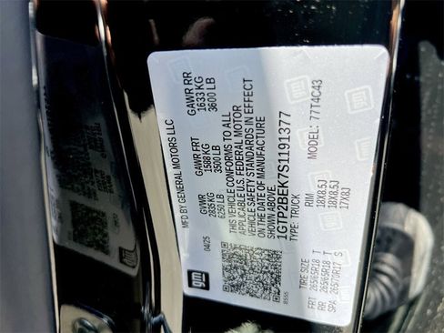 New 2025 GMC Canyon Elevation w/ Convenience Package image 27