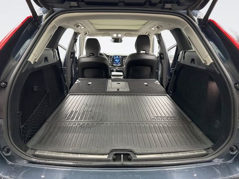 Used 2023 Volvo XC60 T8 Plus w/ Climate Package image 23