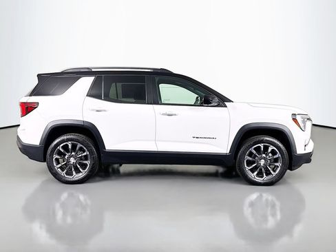 New 2026 GMC Terrain Elevation w/ Elevation Premium Package AWD/4WD image 8
