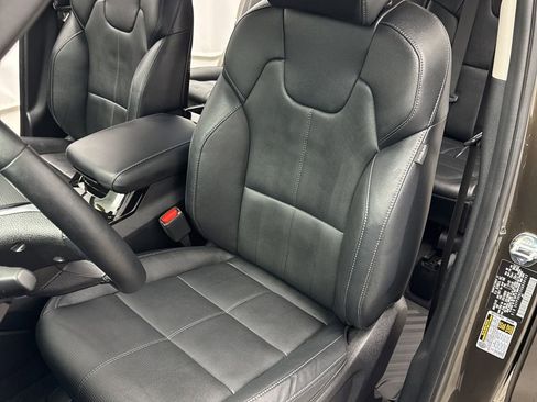 Used 2025 Kia Telluride EX image 9