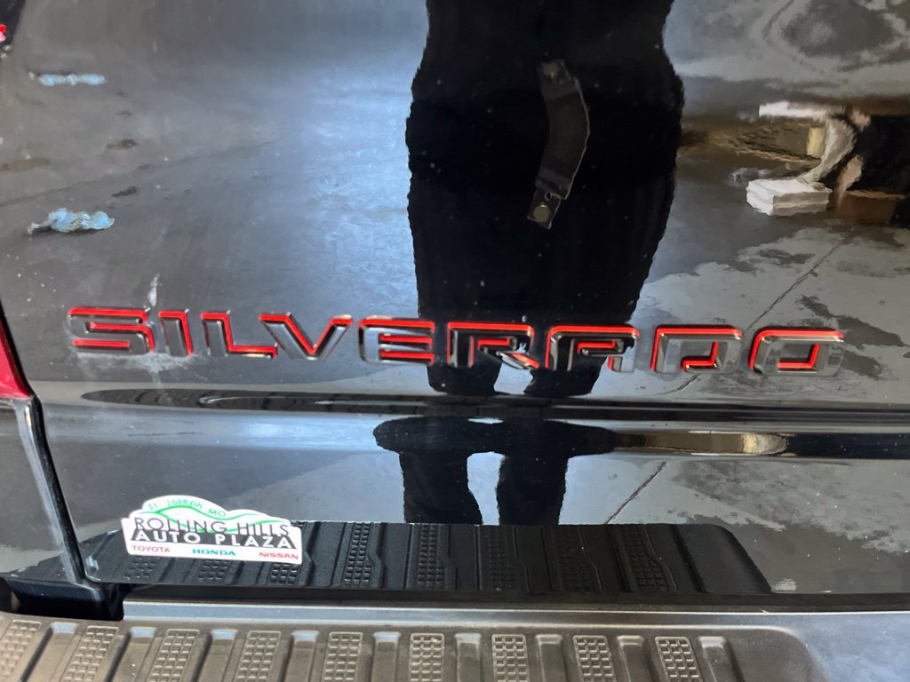 Used 2023 Chevrolet Silverado 1500 RST w/ Redline Edition AWD/4WD image 44