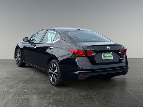 Used 2021 Nissan Altima 2.5 SV image 5