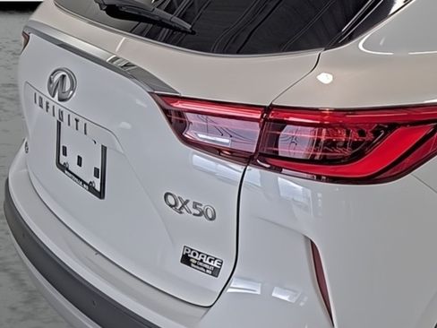 Used 2020 INFINITI QX50 Luxe AWD/4WD image 15