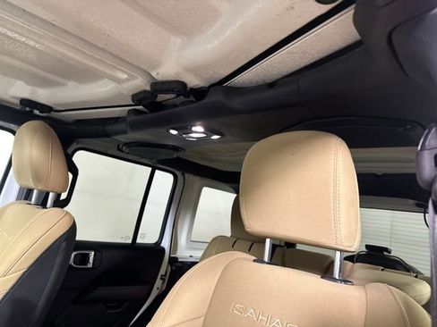 Used 2020 Jeep Wrangler Unlimited Sahara AWD/4WD image 12