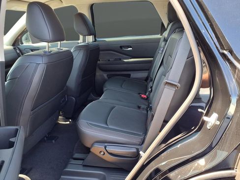 New 2026 Nissan Pathfinder SL AWD/4WD image 16