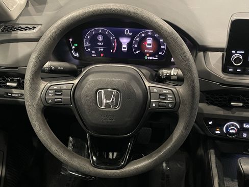 Used 2023 Honda Accord EX image 19