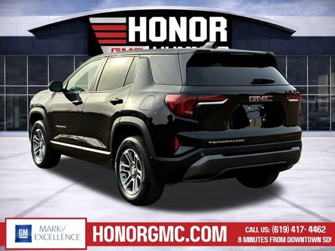 Used 2025 GMC Terrain Elevation image 5