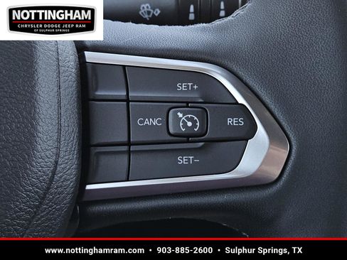 New 2025 Jeep Compass Latitude AWD/4WD image 17