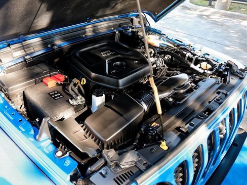 Used 2021 Jeep Wrangler Unlimited Sahara image 60