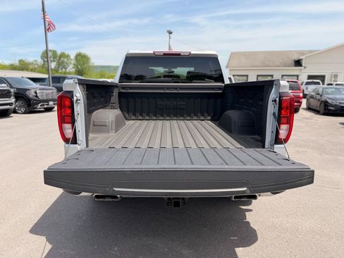 Used 2021 GMC Sierra 1500 Elevation w/ X31 Off-Road Package AWD/4WD image 16