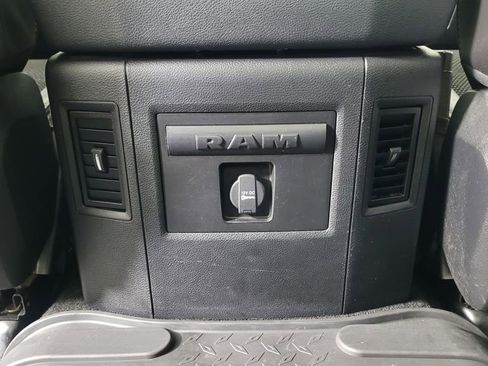 Used 2015 RAM 1500 Sport w/ Remote Start & Security Group image 28